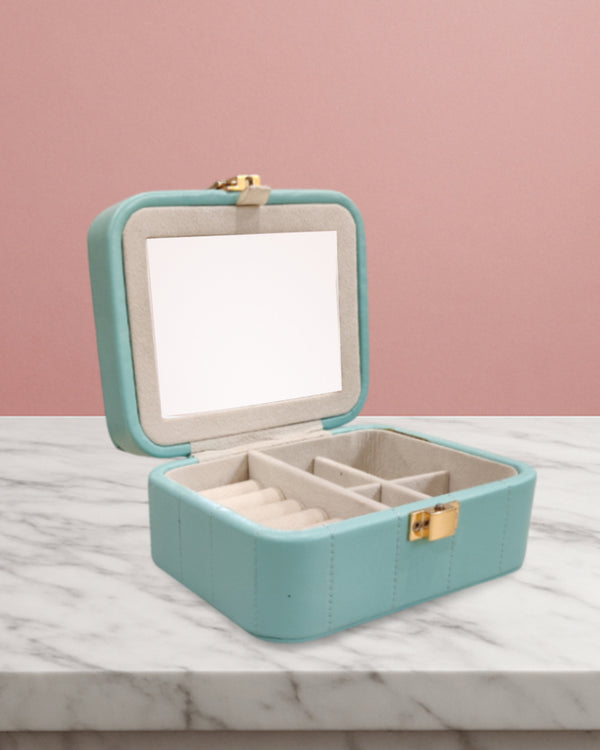Regalia jewellery organiser