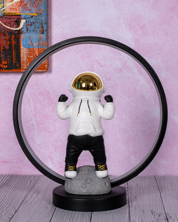 CosmoGlow Astronaut Lamp