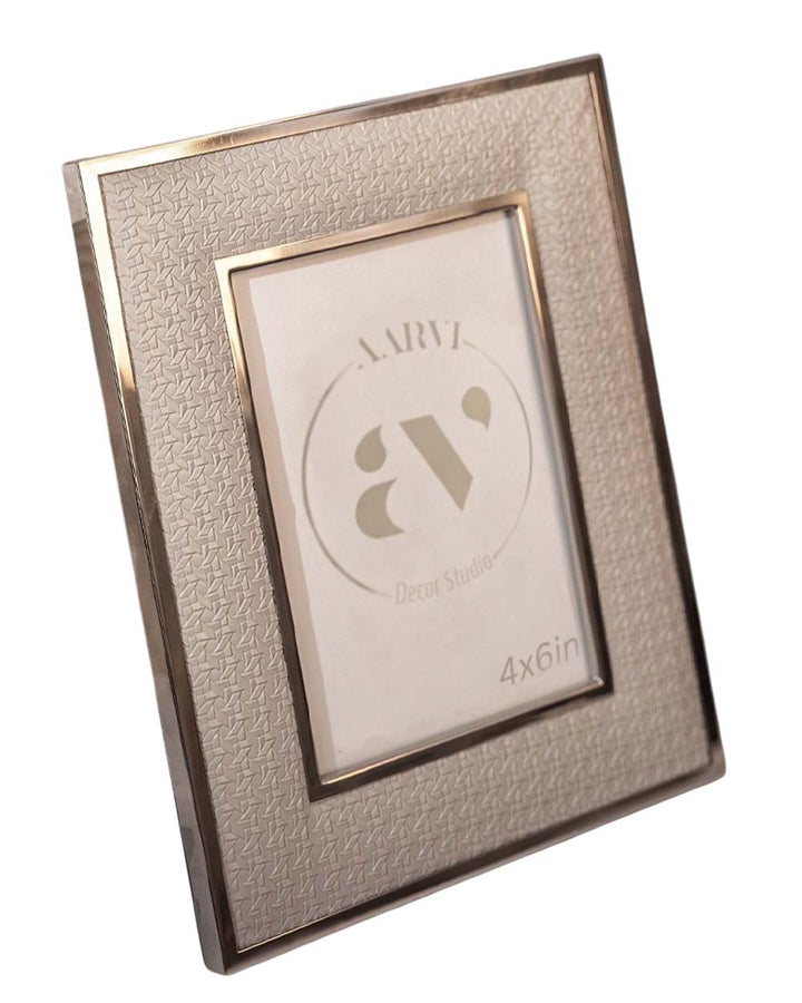 Opulent Aura Cream Photo Frame – Aarvi Decor Studio