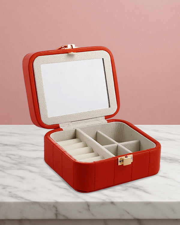Regalia jewellery organiser