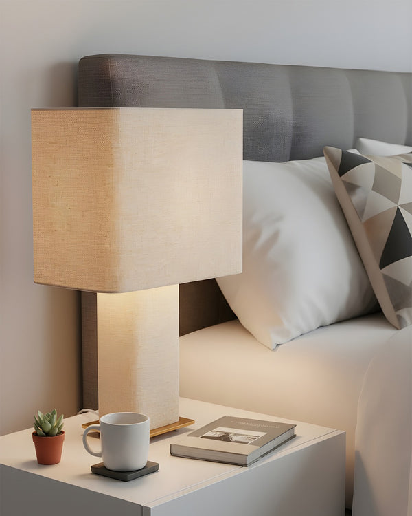 Majesty Table Lamp