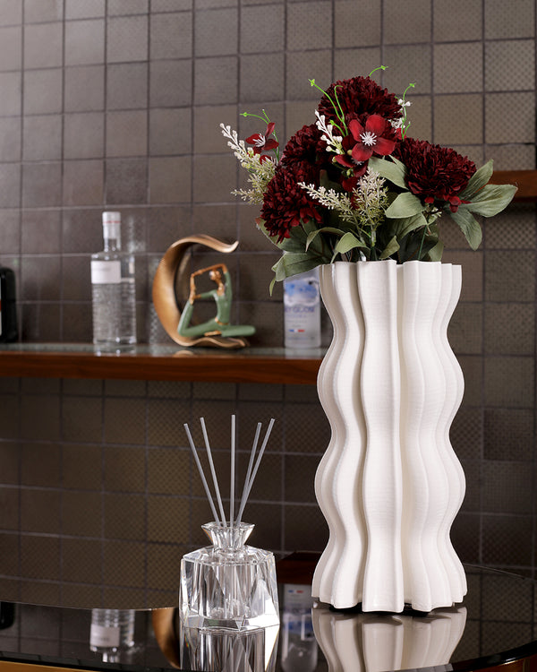 Aurora Sculptura Vase (White)